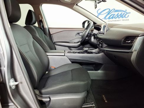 Used 2023 Nissan Rogue S FWD image 12