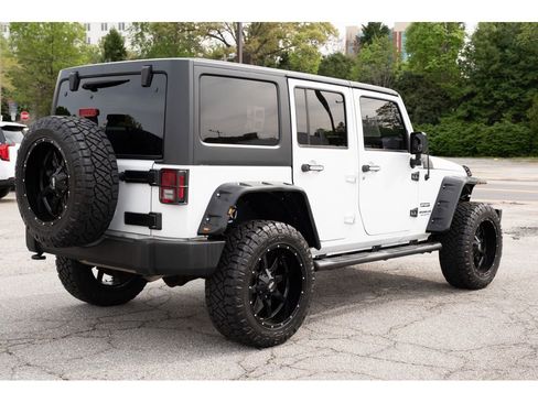 Used 2017 Jeep Wrangler Unlimited Sport w/ Quick Order Package 24S AWD/4WD image 8