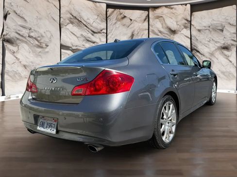 Used 2010 INFINITI G37 Journey w/ Premium Pkg RWD image 6