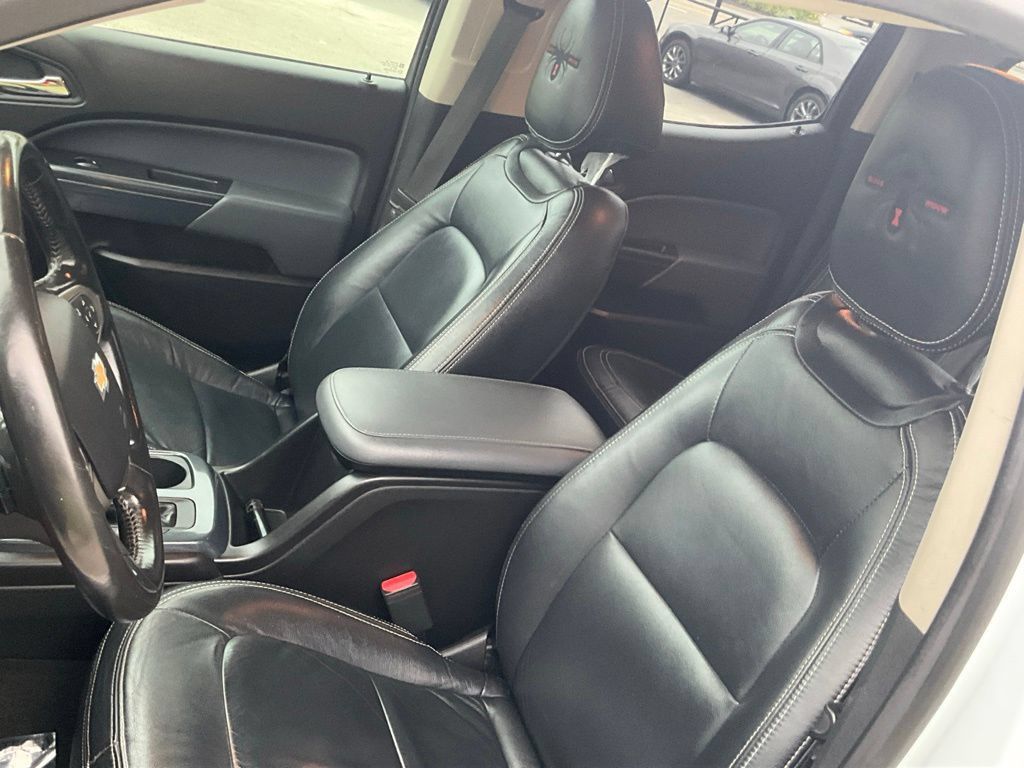 Used 2017 Chevrolet Colorado Z71 AWD/4WD image 10