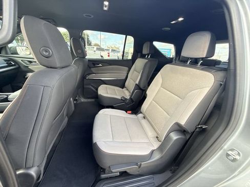 Used 2026 Chevrolet Traverse LT w/ Driver Confidence Package FWD image 26
