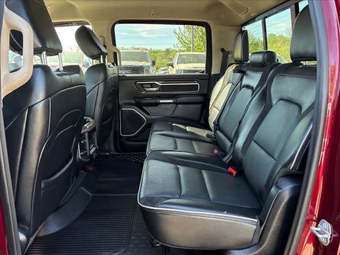 Used 2020 RAM 1500 Laramie AWD/4WD image 8