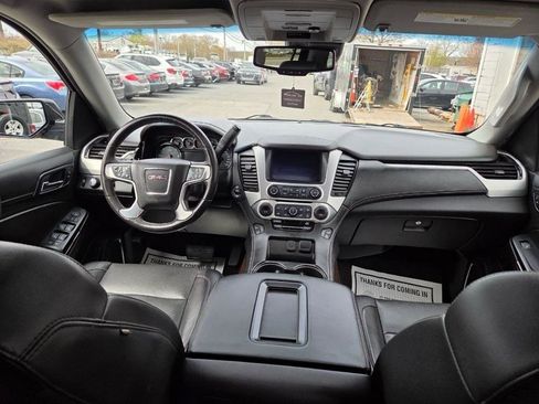 Used 2018 GMC Yukon SLT w/ Open Road Package AWD/4WD image 16