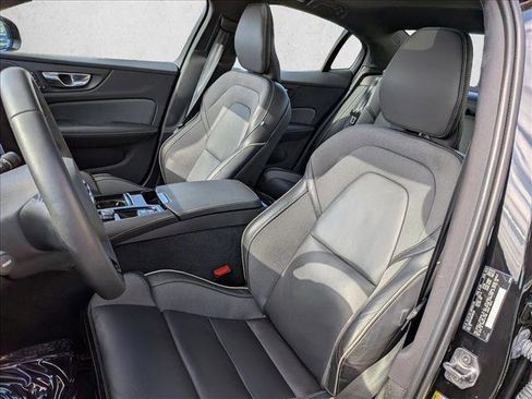 Used 2022 Volvo S60 T8 R-Design AWD/4WD image 16