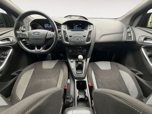 Used 2017 Ford Focus ST FWD image 11