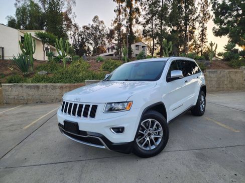 Used 2015 Jeep Grand Cherokee Limited AWD/4WD image 7