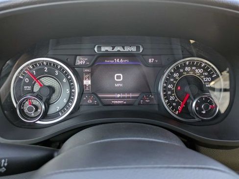 Used 2025 RAM 1500 Big Horn AWD/4WD image 27
