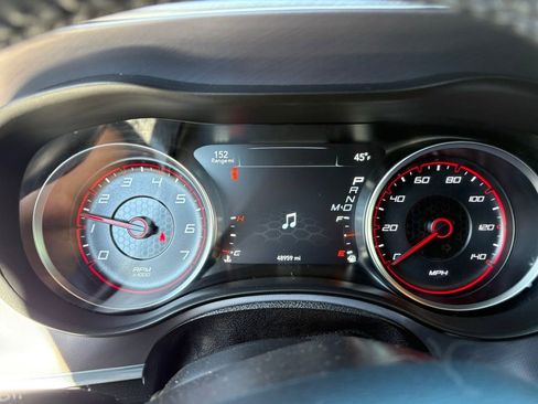 Used 2020 Dodge Charger SXT image 17