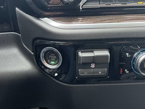 New 2026 GMC Sierra 1500 Elevation image 22