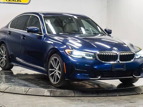 Used 2019 BMW 330i Sedan w/ Convenience Package image 5