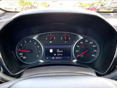 Certified 2022 Chevrolet Equinox RS w/ Infotainment Package FWD image 26