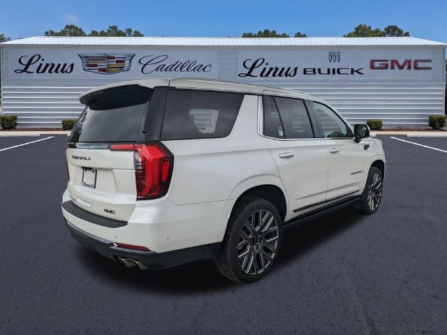 Used 2025 GMC Yukon Denali Ultimate AWD/4WD image 4