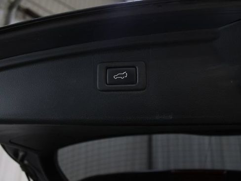 Used 2016 Subaru Outback 2.5i Limited AWD/4WD image 35