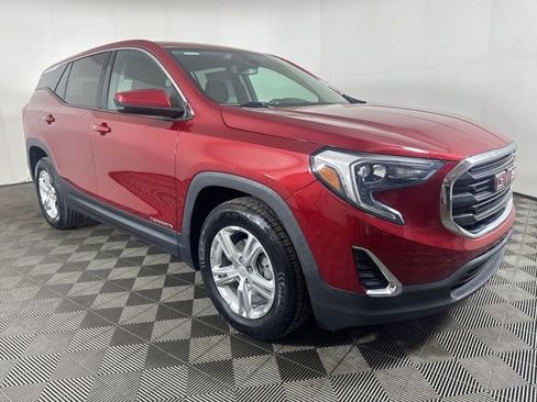Used 2020 GMC Terrain SLE FWD image 1