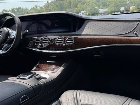 Used 2018 Mercedes-Benz S 63 AMG S 4MATIC Sedan image 46