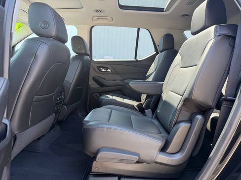 Used 2020 Chevrolet Traverse Premier w/ Redline Edition AWD/4WD image 35