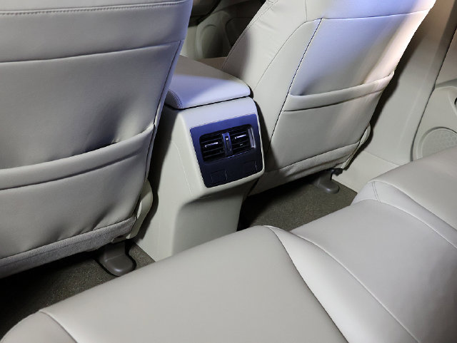 Certified 2018 Acura RDX AWD image 17