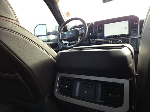 Used 2025 Ford F450 King Ranch w/ Chrome Package AWD/4WD image 29