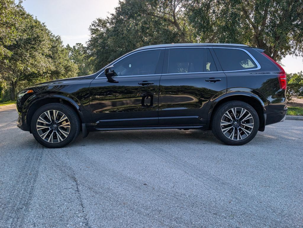Used 2021 Volvo XC90 T6 Momentum w/ Climate Package AWD/4WD image 5