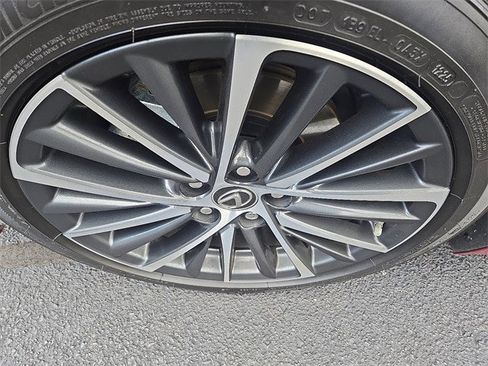 Certified 2025 Lexus ES 300h w/ Premium Package image 8