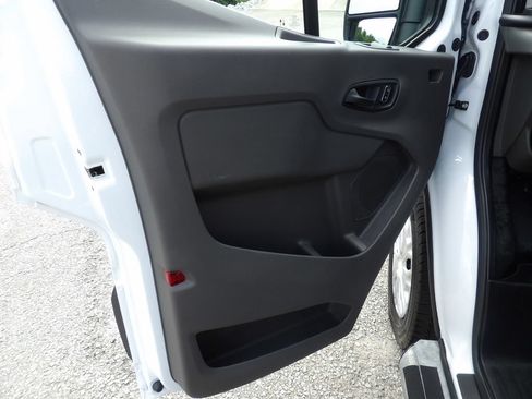 Used 2025 Ford Transit 250 Low Roof w/ Exterior Upgrade Package RWD image 14