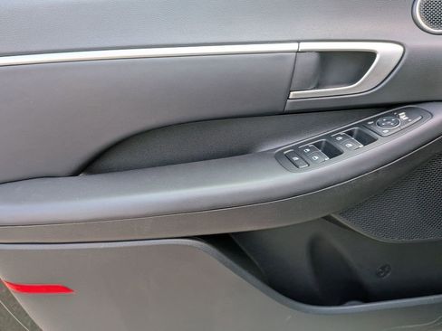 Used 2025 Hyundai Sonata SEL FWD image 11