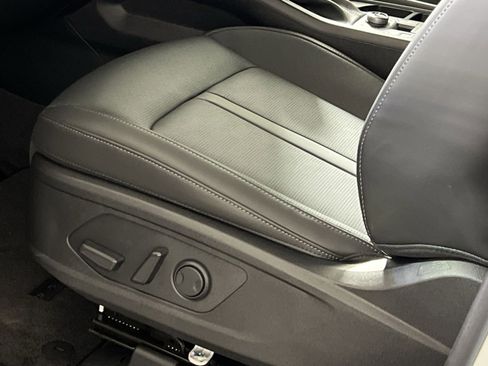 New 2026 Kia Sorento S image 12