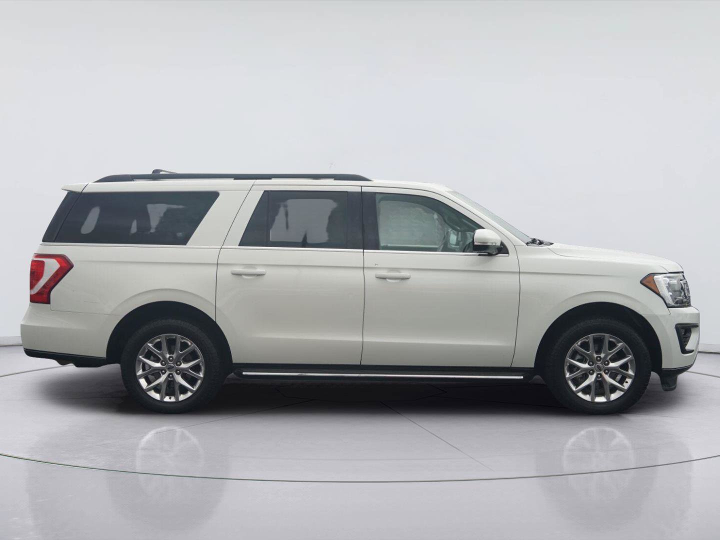 Used 2020 Ford Expedition Max XLT w/ Equipment Group 202A RWD image 5