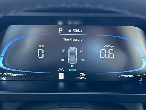 Certified 2025 Hyundai Elantra Sport image 24