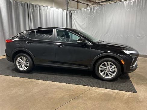 New 2025 Buick Envista Preferred w/ Convenience I Package image 2