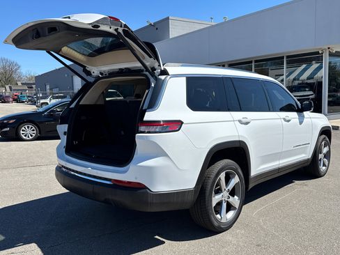 Used 2021 Jeep Grand Cherokee L Limited image 17