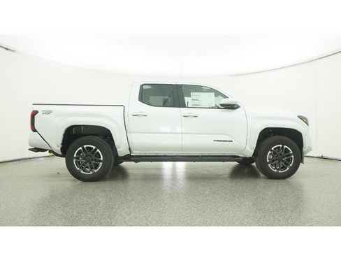 New 2025 Toyota Tacoma TRD Sport image 27