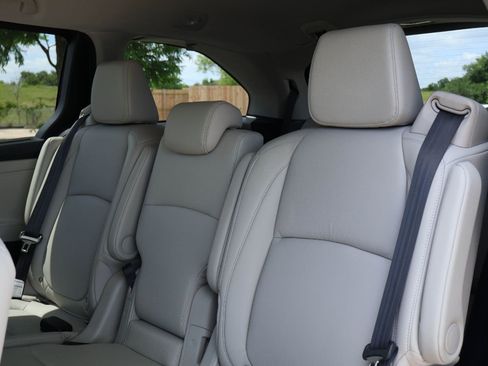 Used 2025 Honda Odyssey EX-L image 13