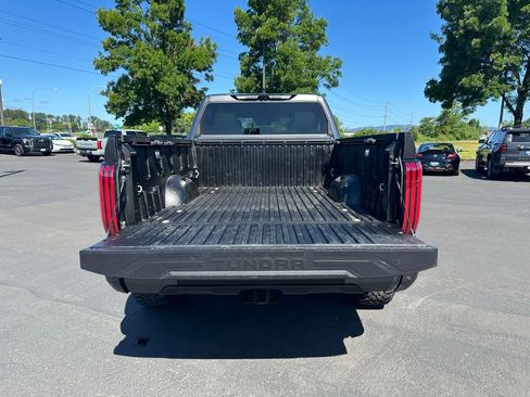 Used 2023 Toyota Tundra Platinum AWD/4WD image 11
