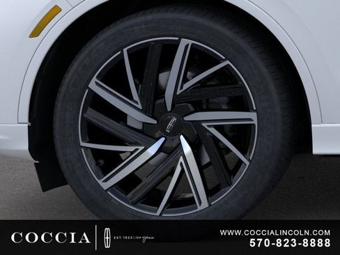 New 2026 Lincoln Aviator Black Label w/ Jet Appearance Package AWD/4WD image 19