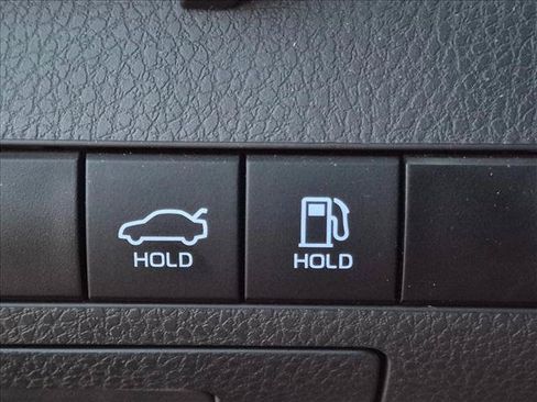 Certified 2024 Toyota Camry SE FWD image 15