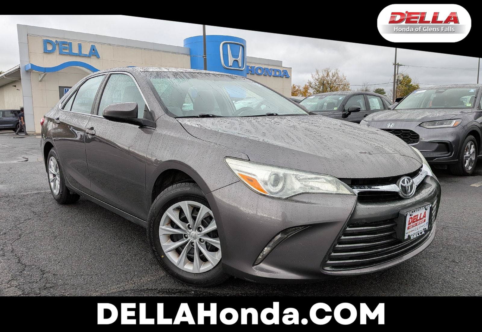 Used 2016 Toyota Camry LE FWD image 1