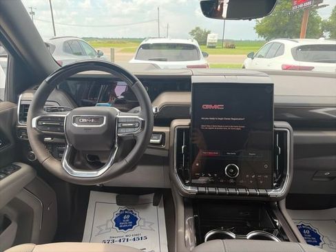 New 2026 GMC Yukon XL Elevation w/ Elevation Premium Package AWD/4WD image 14
