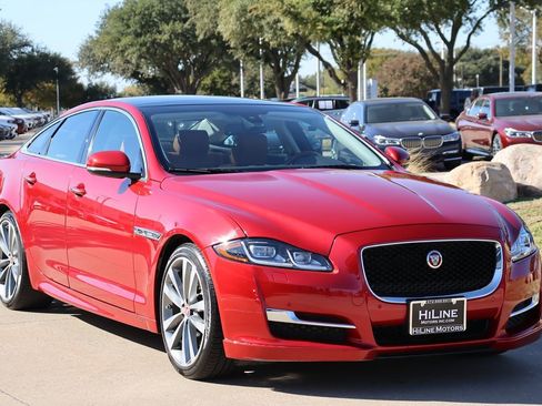Used 2016 Jaguar XJ R-Sport image 2