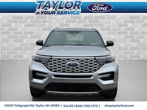 Certified 2022 Ford Explorer Platinum w/ Equipment Group 601A image 2