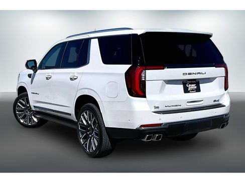 Used 2025 GMC Yukon Denali Ultimate image 4