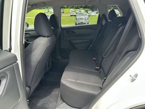 Used 2024 Nissan Rogue S AWD/4WD image 25