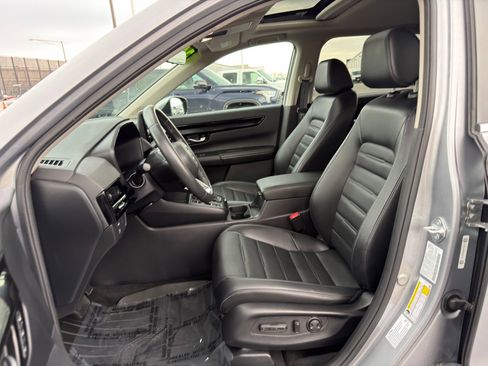 Used 2024 Honda CR-V EX-L image 11