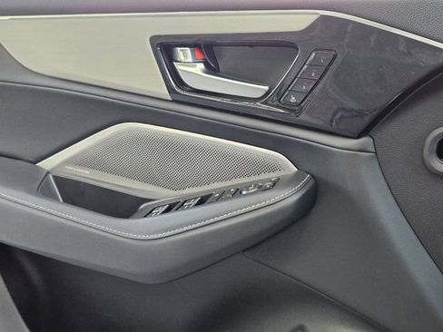 Certified 2025 Acura MDX FWD w/ Technology Package image 23