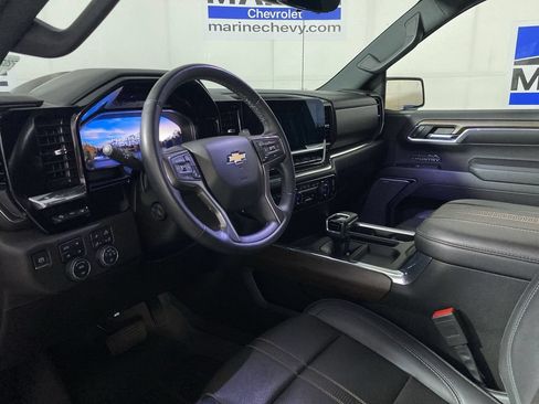 Used 2024 Chevrolet Silverado 1500 High Country w/ High Country Premium Package AWD/4WD image 15