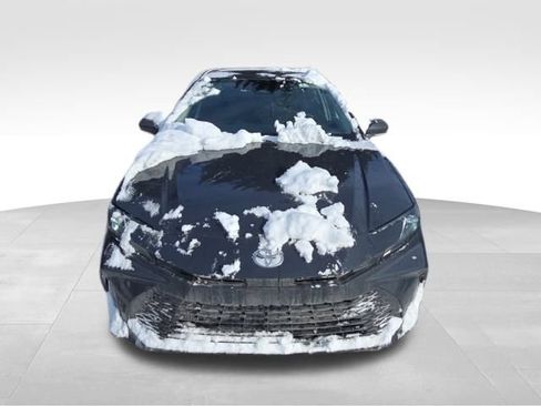 Used 2025 Toyota Camry LE image 8