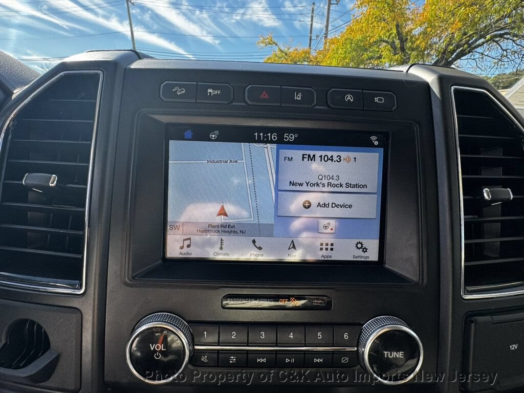 Used 2019 Ford Expedition Limited w/ Equipment Group 302A AWD/4WD image 16