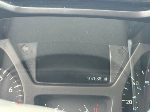 Used 2019 Ford Transit 150 XLT image 16