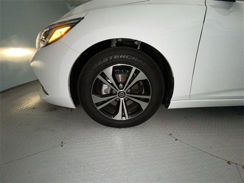 Used 2023 Nissan Sentra SV image 10