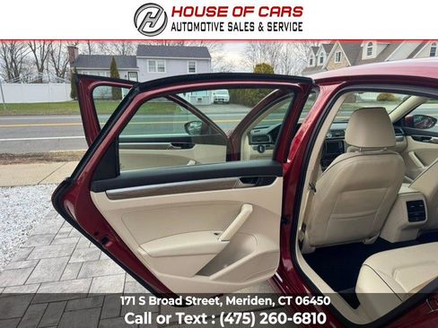 Used 2017 Volkswagen Passat 1.8T SE image 19